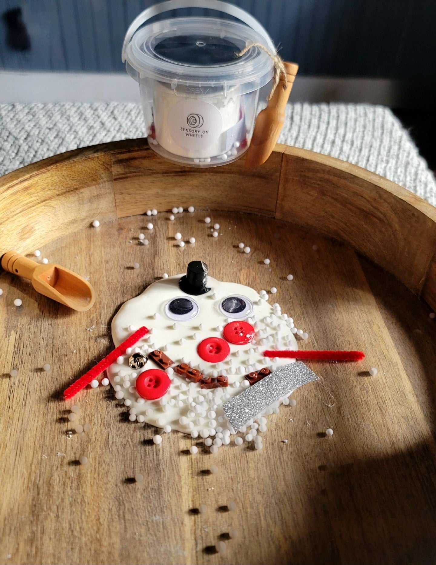 Melted Snowman Mini Bucket